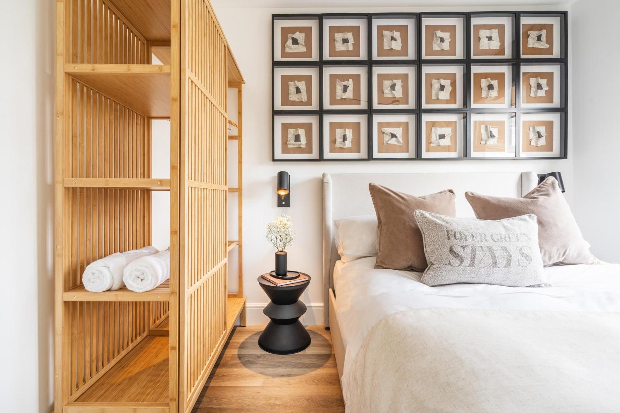 Newly Designed, 2Br Apt, 5Min From Northwood London Tube Station, Nato Hq, Ideal For Wembley, Warner Studio, Contractors Екстер'єр фото